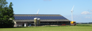 zonnepanelen installatie boerderij